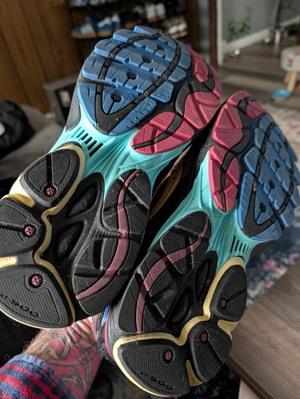 Saucony Progrid Omni 9 - Picture 4 of 10